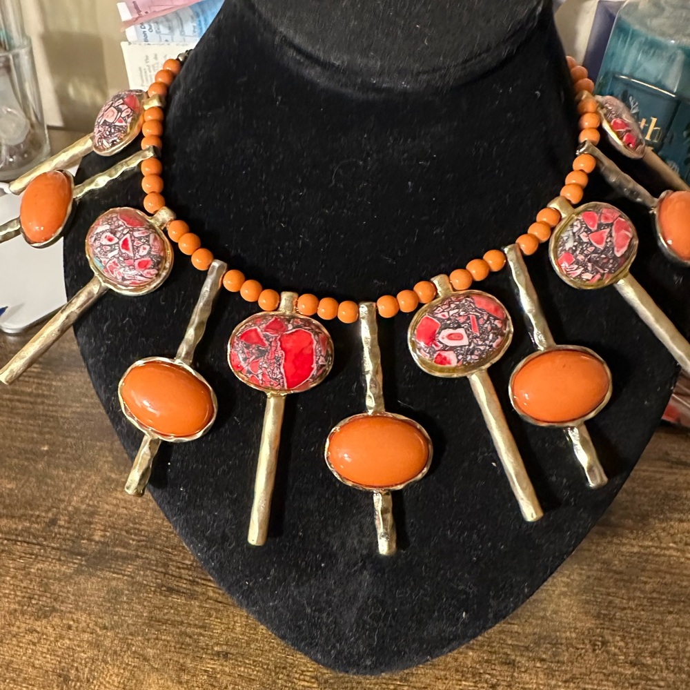 Lucia vintage statement necklace